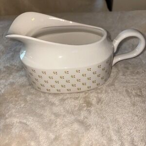 Charlton Hall By Kobe Classic Traditions of Christmas Gravy Boat